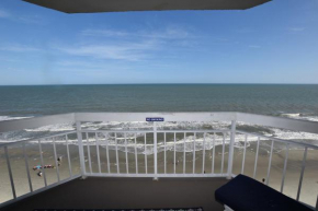 1005 Waters Edge Resort condo